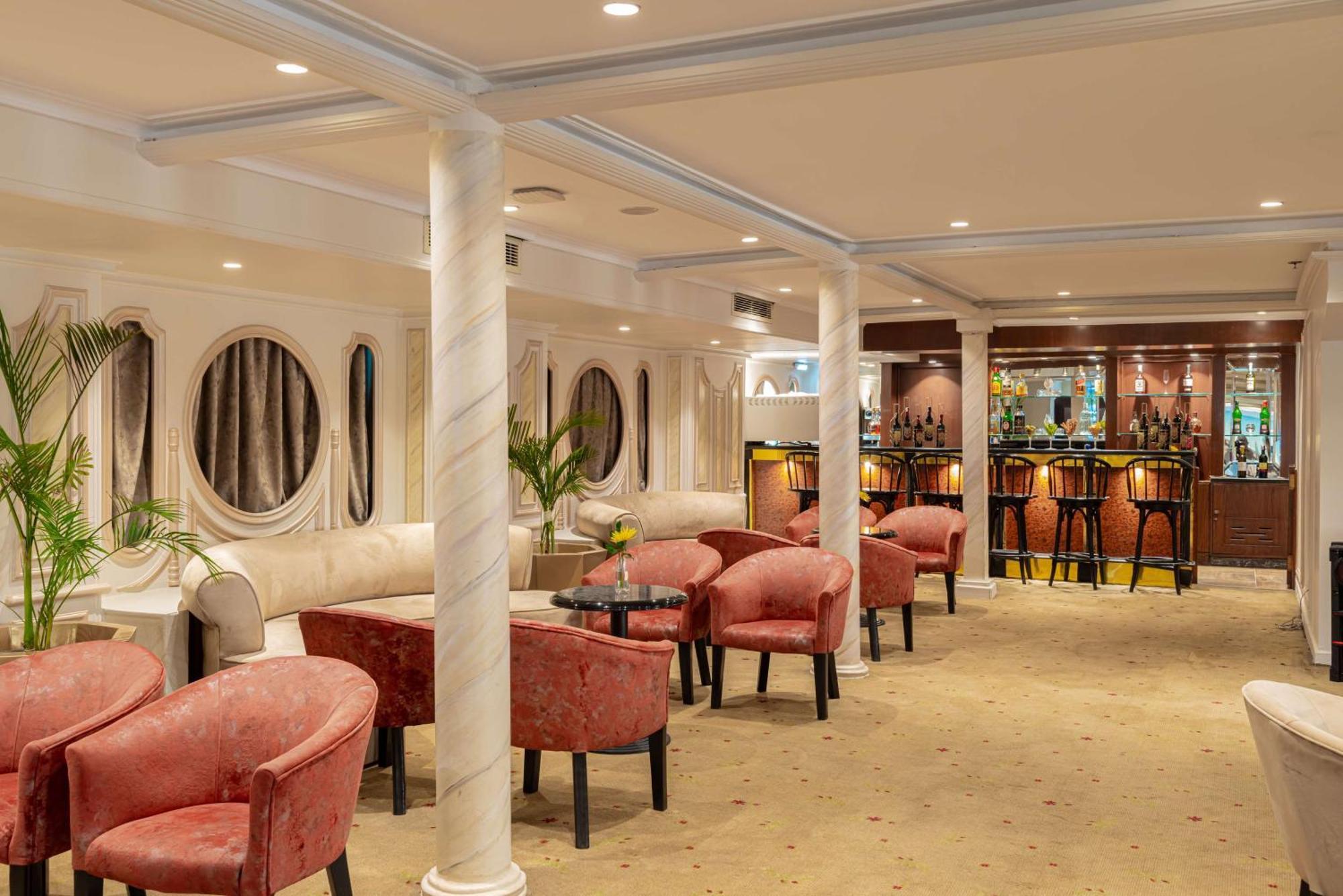 Готель Sonesta Moon Goddess Cruise - From Aswan To Luxor - 03 & 07 Nights Every Friday Екстер'єр фото