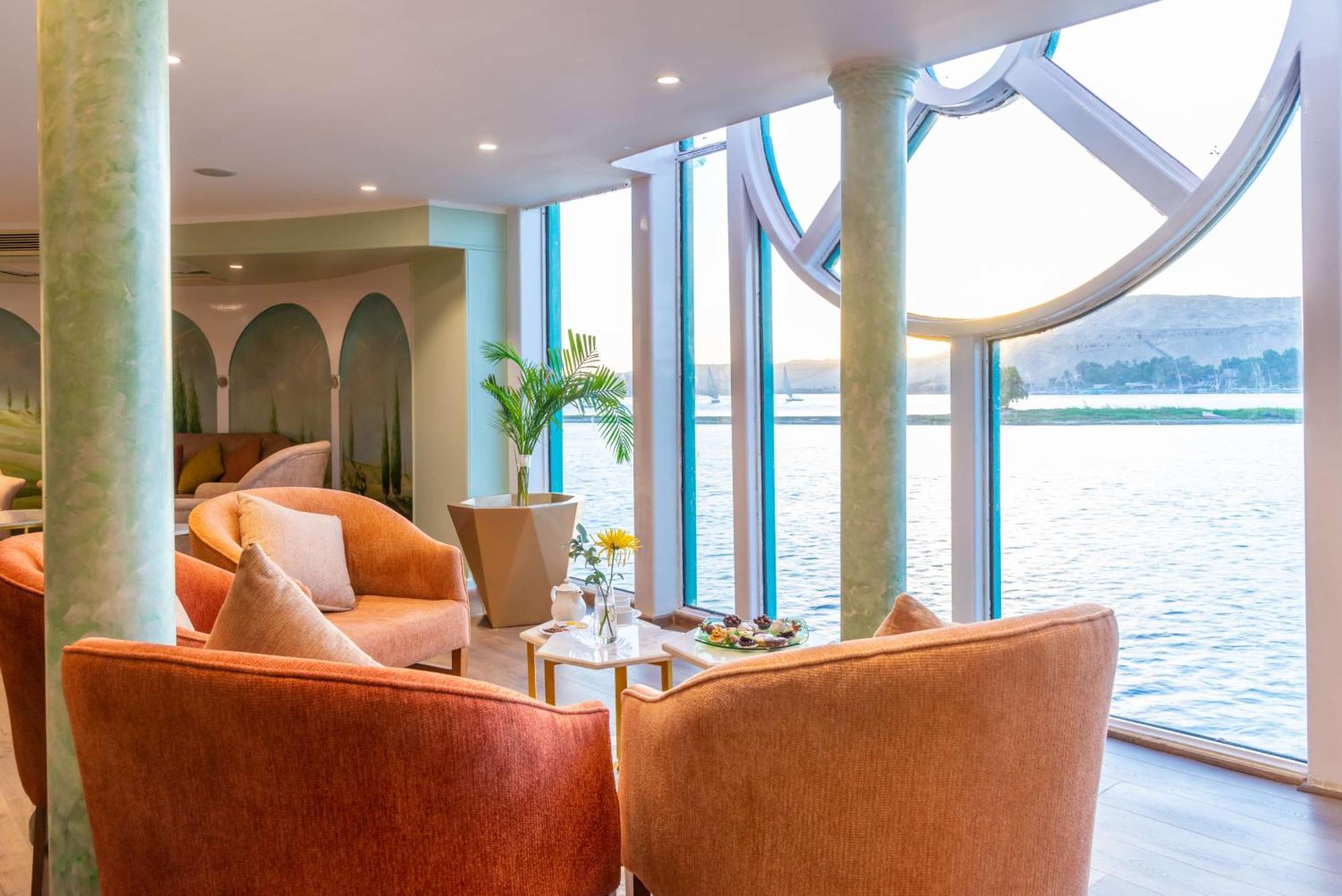 Готель Sonesta Moon Goddess Cruise - From Aswan To Luxor - 03 & 07 Nights Every Friday Екстер'єр фото