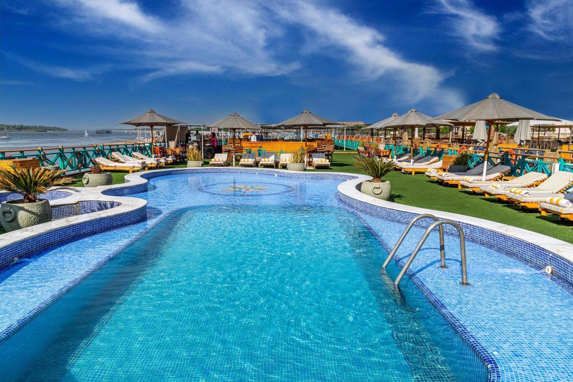 Готель Sonesta Moon Goddess Cruise - From Aswan To Luxor - 03 & 07 Nights Every Friday Екстер'єр фото