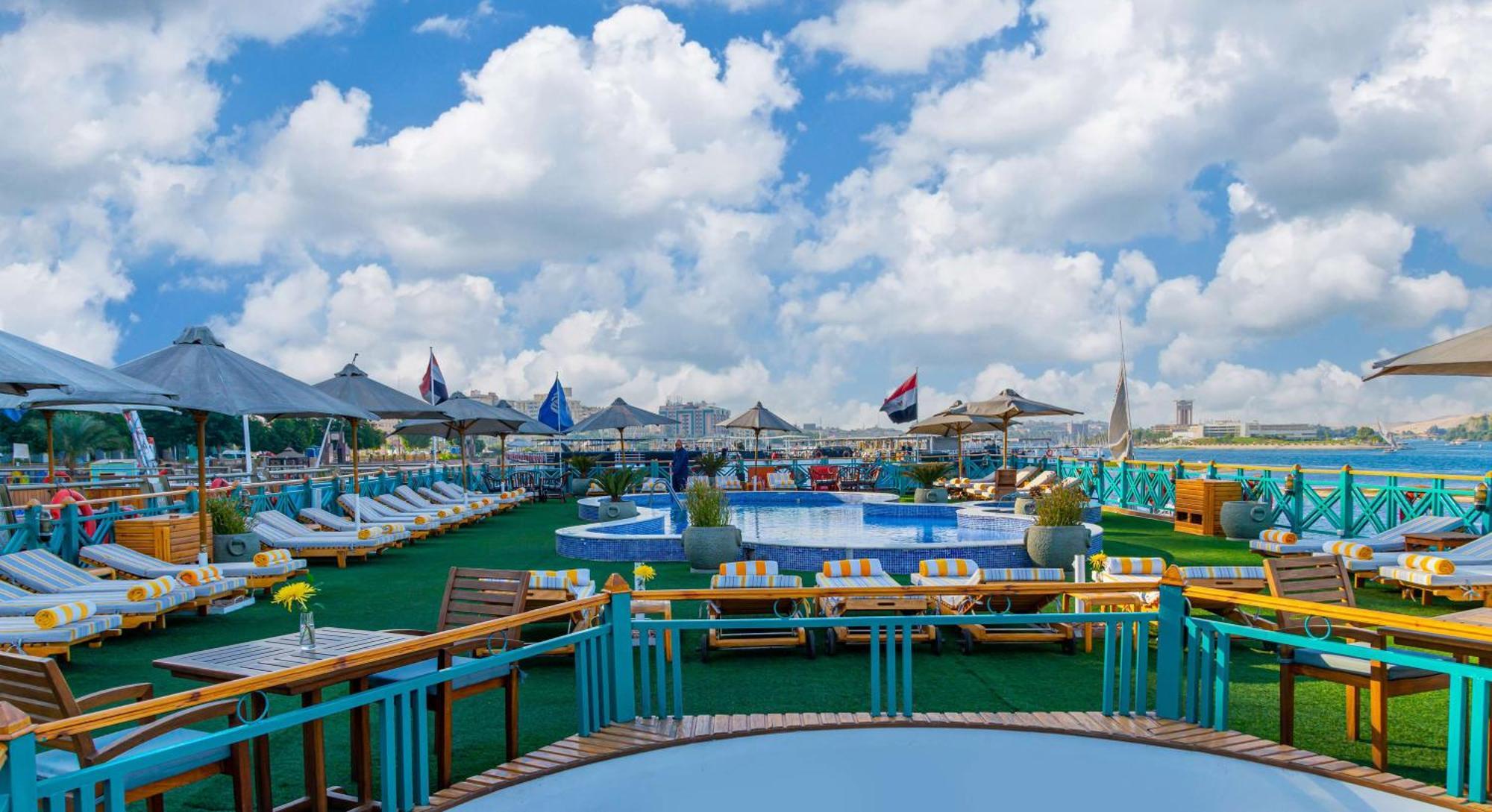 Готель Sonesta Moon Goddess Cruise - From Aswan To Luxor - 03 & 07 Nights Every Friday Екстер'єр фото